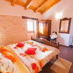 Anton, A Luxurious Rustic In A Peaceful Setting