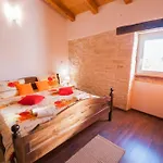 Anton, A Luxurious Rustic In A Peaceful Setting Prázdninový dům *